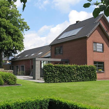 B&B Bed And Beyond Opglabbeek Exterior foto